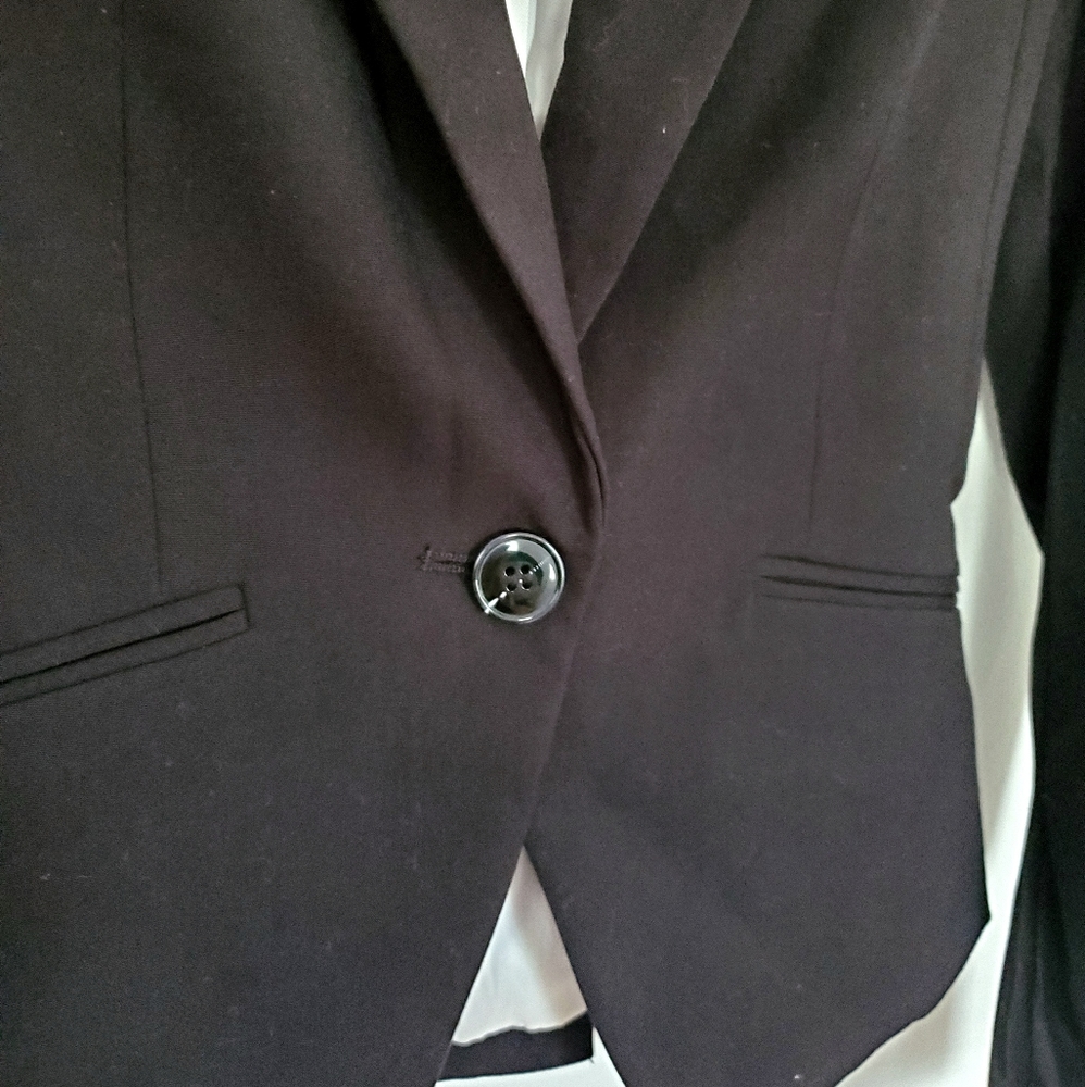 H&M Fitted One-button Blazer - Picture 4 of 10